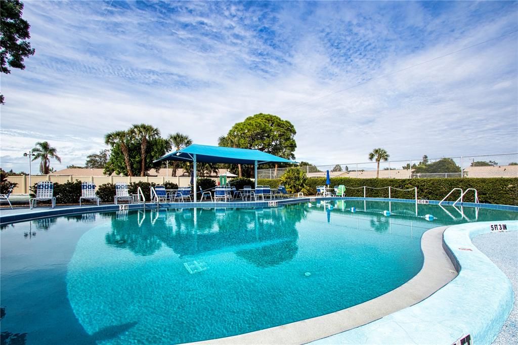 For Sale: $129,900 (1 beds, 1 baths, 820 Square Feet)