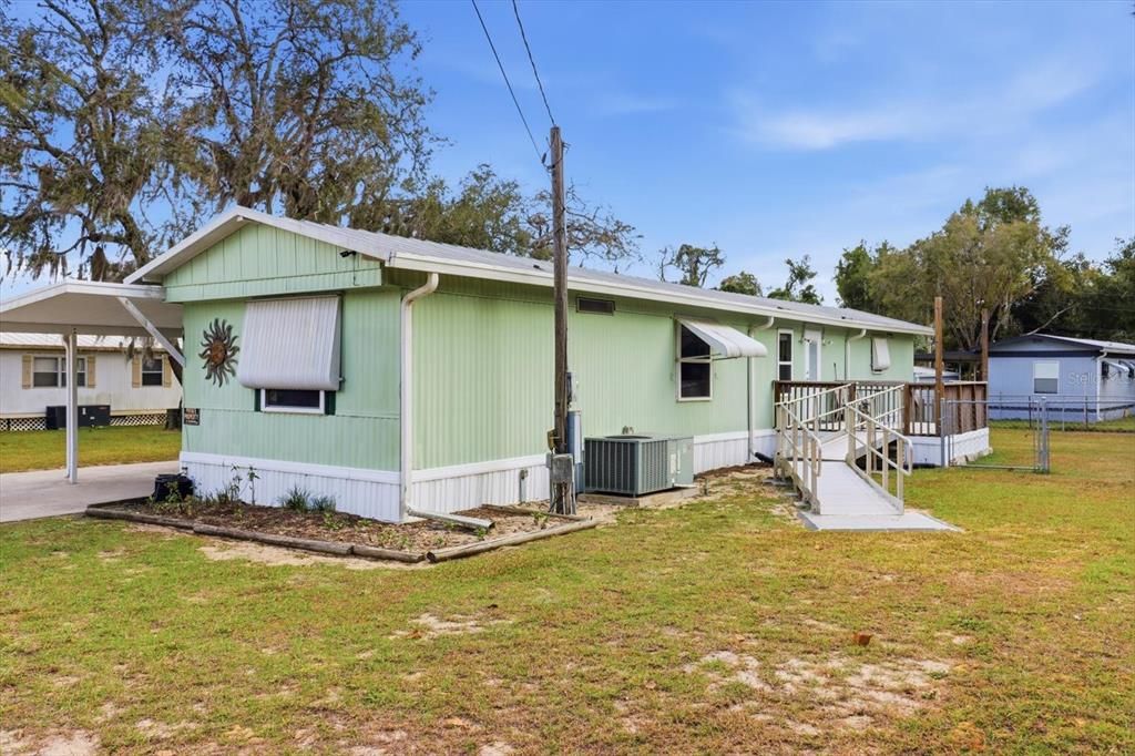 待售: $159,000 (2 贝兹, 2 浴室, 924 平方英尺)