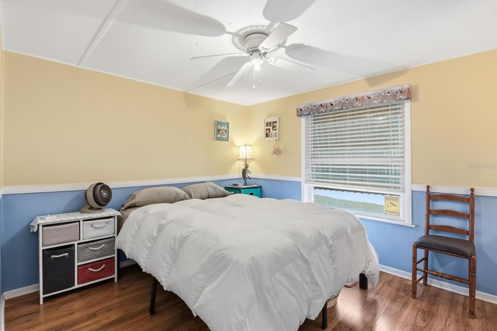 待售: $159,000 (2 贝兹, 2 浴室, 924 平方英尺)