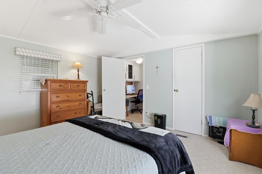 待售: $159,000 (2 贝兹, 2 浴室, 924 平方英尺)