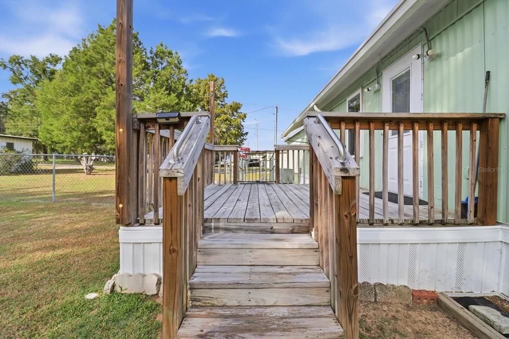 待售: $159,000 (2 贝兹, 2 浴室, 924 平方英尺)