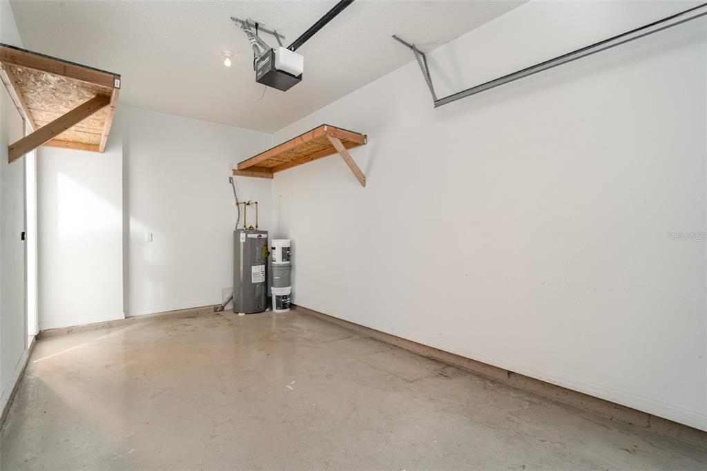 На продажу: $300,000 (3 спален, 2 ванн, 1930 Квадратных фут)