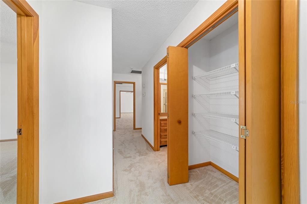 На продажу: $622,400 (4 спален, 2 ванн, 3562 Квадратных фут)