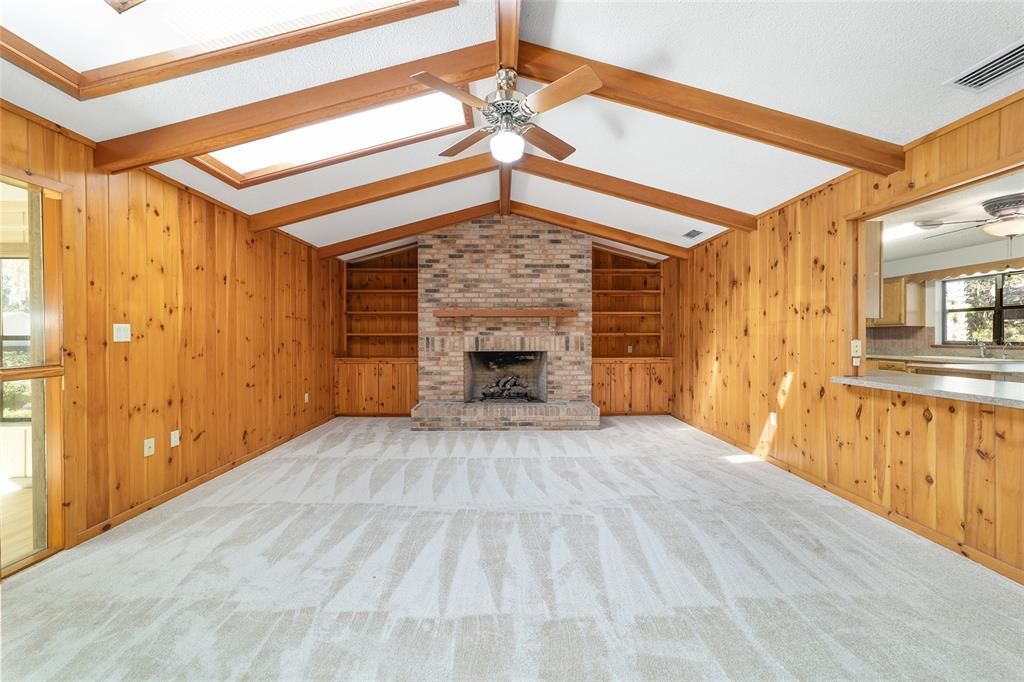 На продажу: $622,400 (4 спален, 2 ванн, 3562 Квадратных фут)