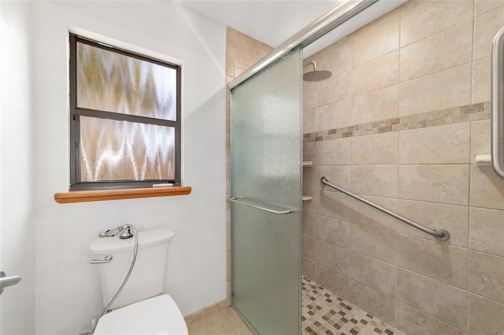 На продажу: $622,400 (4 спален, 2 ванн, 3562 Квадратных фут)