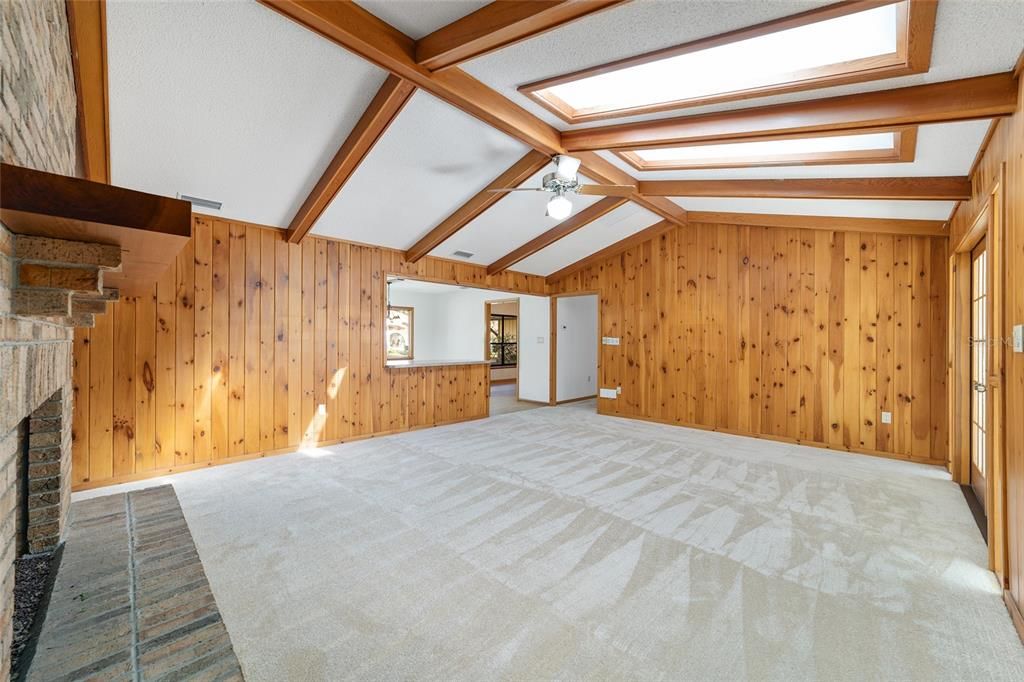 На продажу: $622,400 (4 спален, 2 ванн, 3562 Квадратных фут)