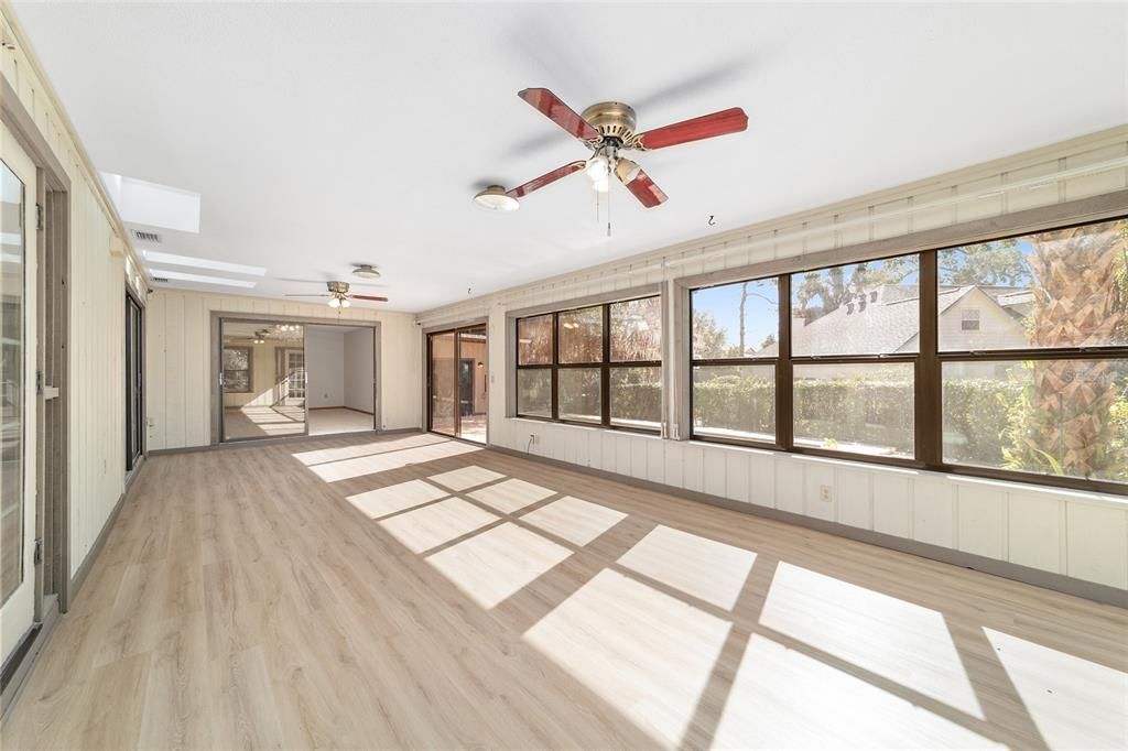 На продажу: $622,400 (4 спален, 2 ванн, 3562 Квадратных фут)