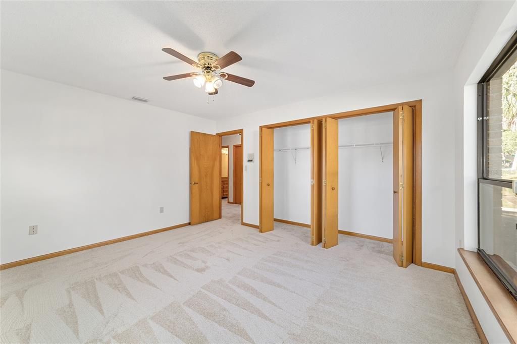 На продажу: $622,400 (4 спален, 2 ванн, 3562 Квадратных фут)