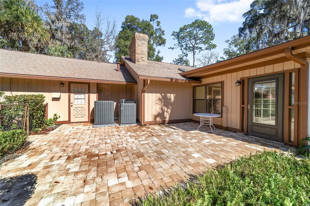 На продажу: $622,400 (4 спален, 2 ванн, 3562 Квадратных фут)