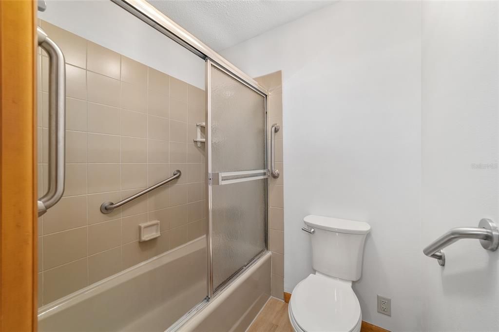 На продажу: $622,400 (4 спален, 2 ванн, 3562 Квадратных фут)