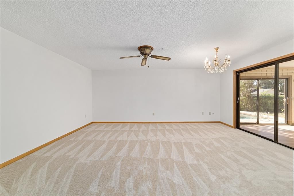 На продажу: $622,400 (4 спален, 2 ванн, 3562 Квадратных фут)