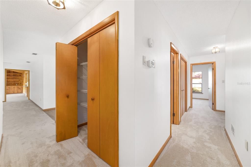 На продажу: $622,400 (4 спален, 2 ванн, 3562 Квадратных фут)