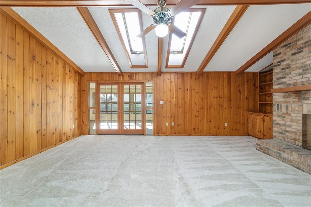 На продажу: $622,400 (4 спален, 2 ванн, 3562 Квадратных фут)