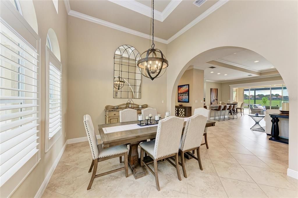 На продажу: $825,000 (4 спален, 3 ванн, 2649 Квадратных фут)