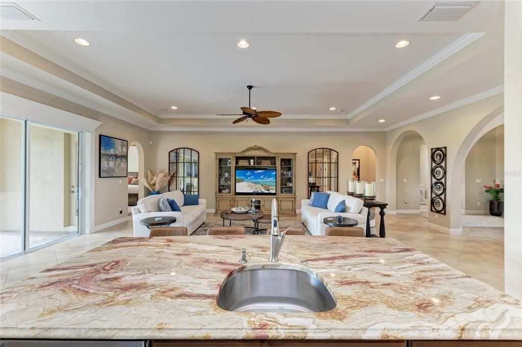 На продажу: $825,000 (4 спален, 3 ванн, 2649 Квадратных фут)