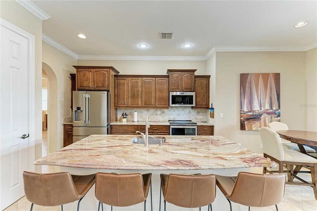 На продажу: $825,000 (4 спален, 3 ванн, 2649 Квадратных фут)