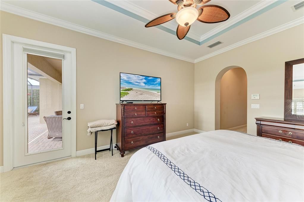 На продажу: $825,000 (4 спален, 3 ванн, 2649 Квадратных фут)