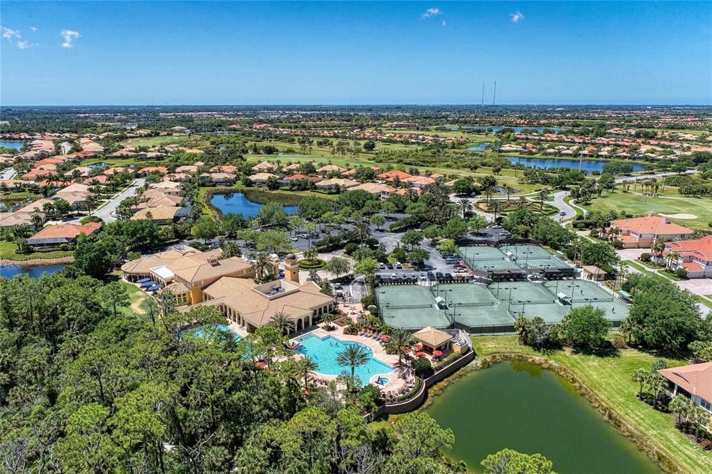 На продажу: $825,000 (4 спален, 3 ванн, 2649 Квадратных фут)