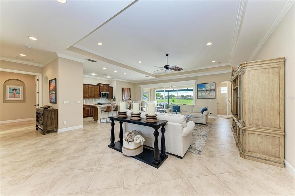 На продажу: $825,000 (4 спален, 3 ванн, 2649 Квадратных фут)