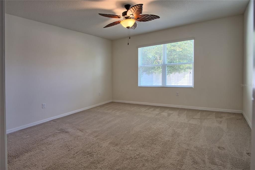 For Sale: $310,000 (3 beds, 2 baths, 1516 Square Feet)