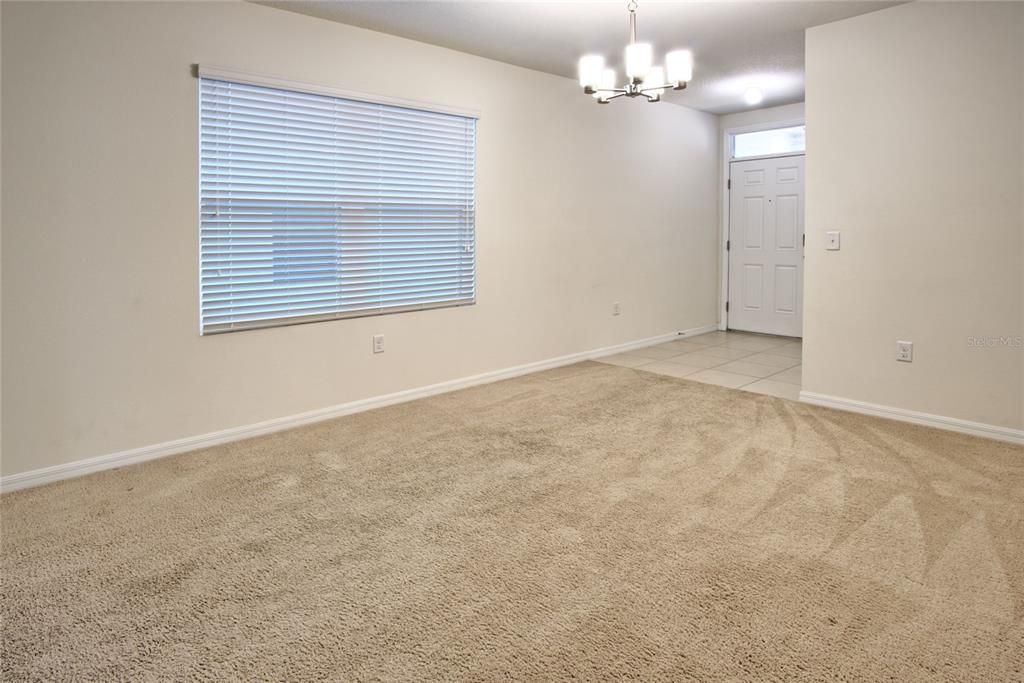 For Sale: $310,000 (3 beds, 2 baths, 1516 Square Feet)