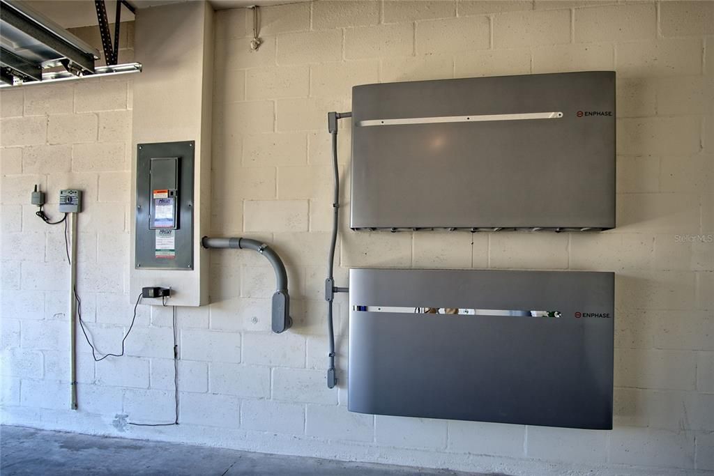 For Sale: $310,000 (3 beds, 2 baths, 1516 Square Feet)