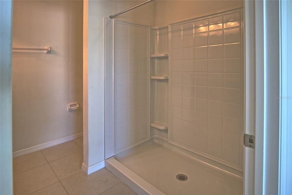 For Sale: $310,000 (3 beds, 2 baths, 1516 Square Feet)