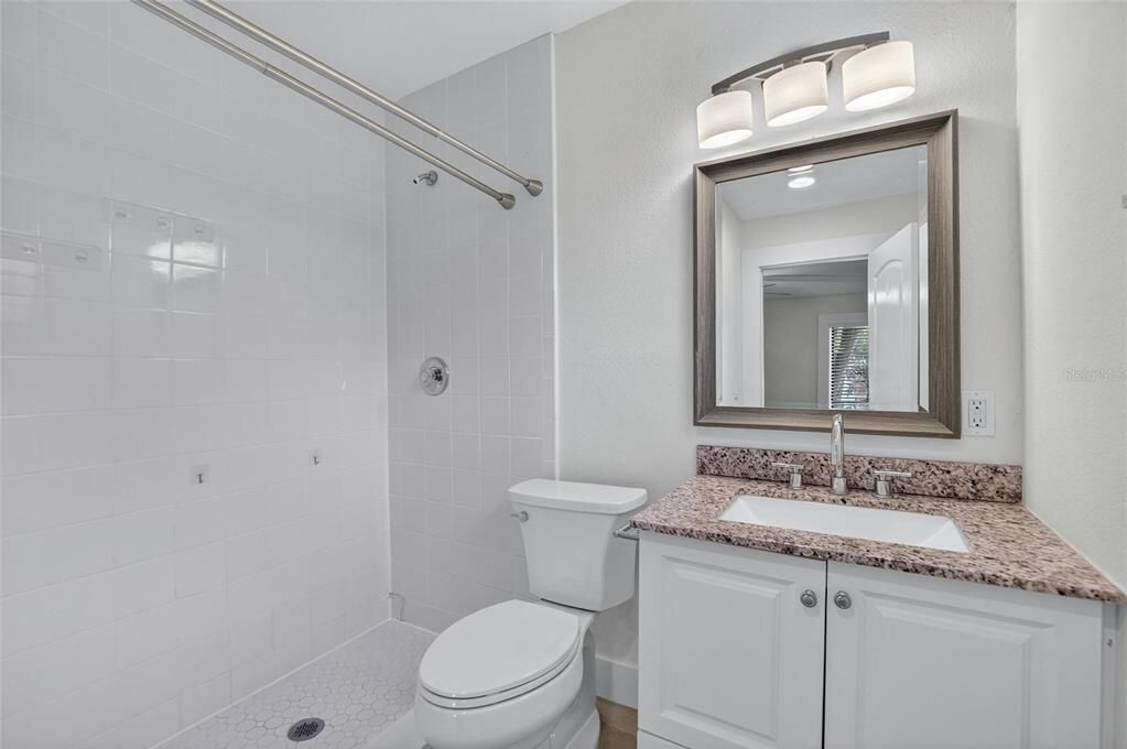 出租: $3,400 (4 贝兹, 2 浴室, 1794 平方英尺)