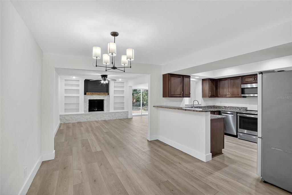 出租: $3,400 (4 贝兹, 2 浴室, 1794 平方英尺)