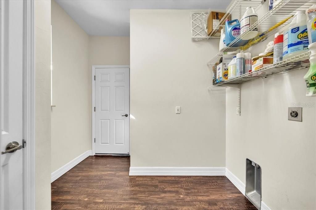 For Sale: $299,000 (2 beds, 2 baths, 1292 Square Feet)