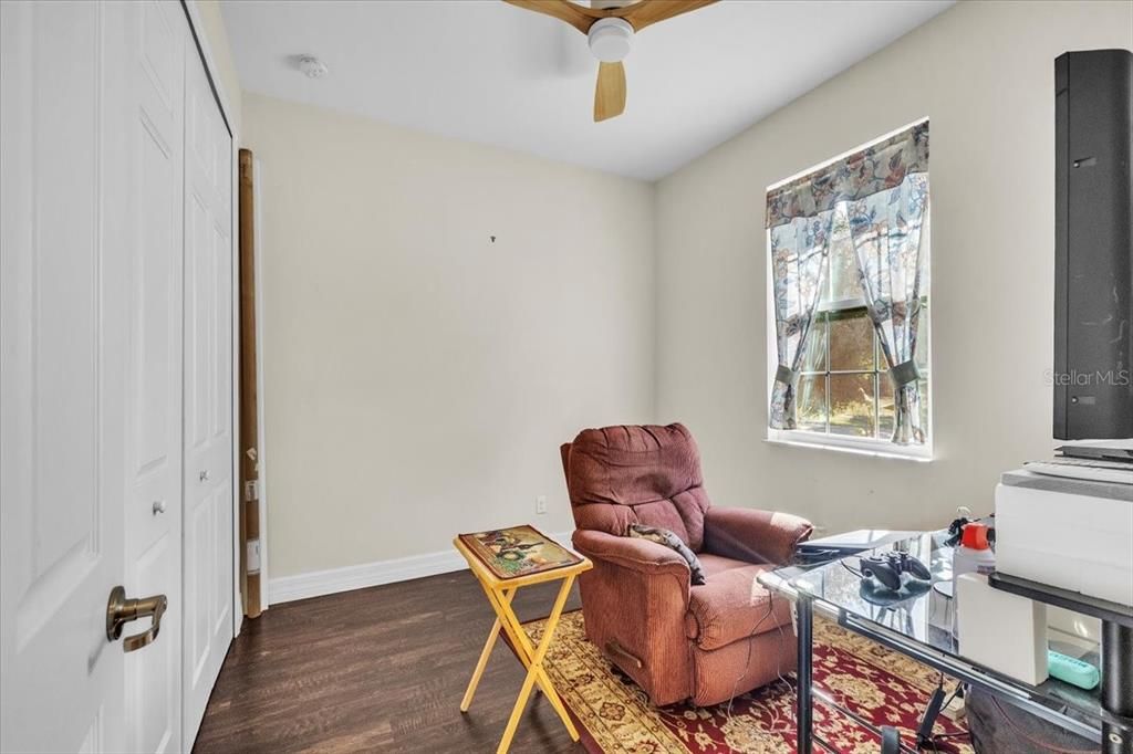 For Sale: $299,000 (2 beds, 2 baths, 1292 Square Feet)