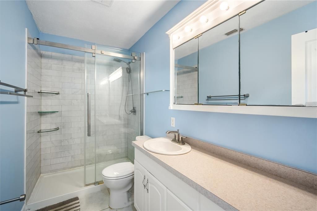 For Rent: $2,495 (3 beds, 2 baths, 1008 Square Feet)