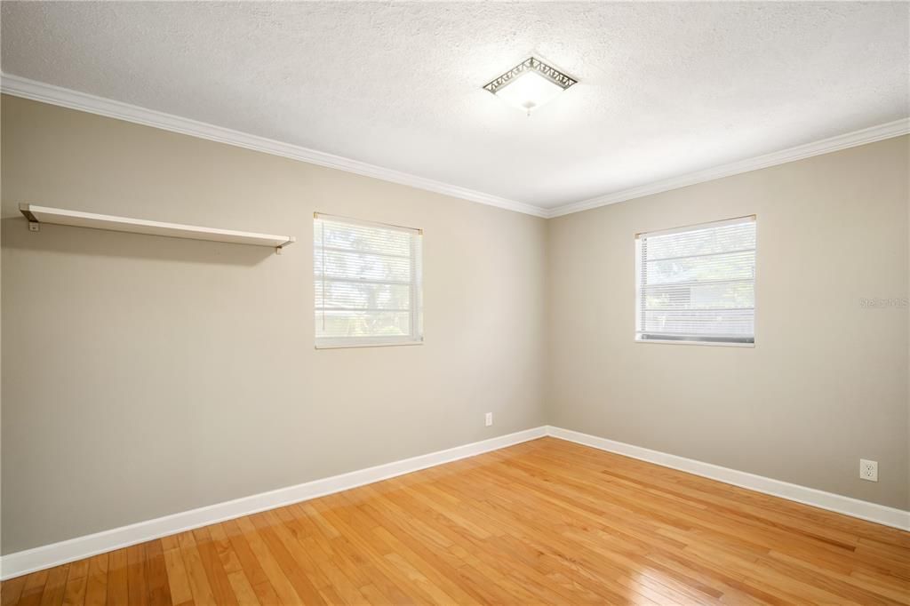 For Rent: $2,495 (3 beds, 2 baths, 1008 Square Feet)