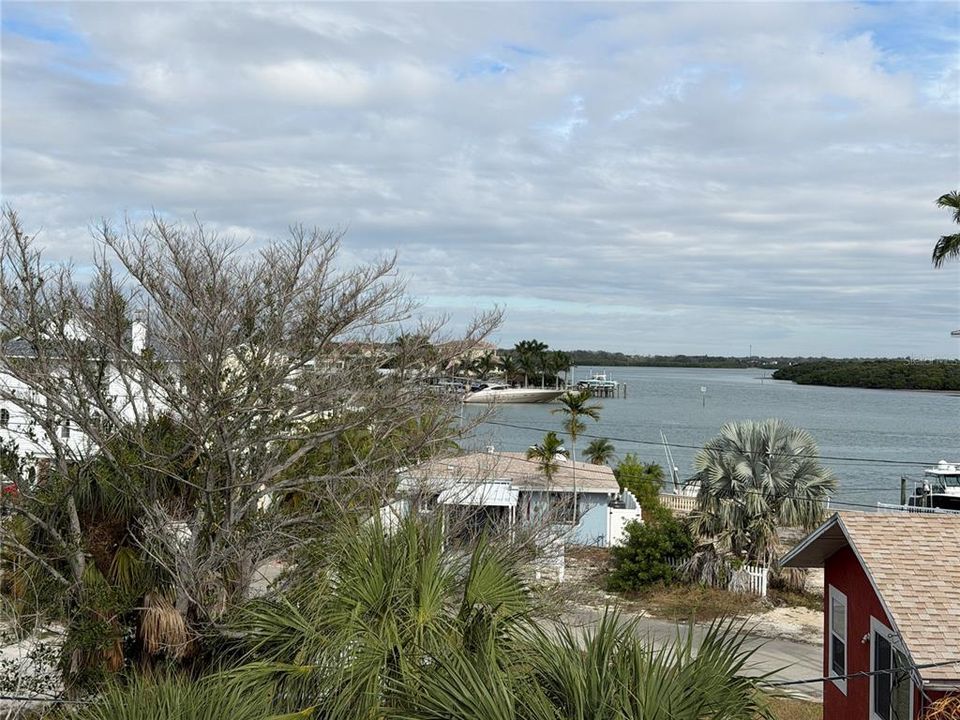 В аренду: $3,300 (2 спален, 2 ванн, 940 Квадратных фут)