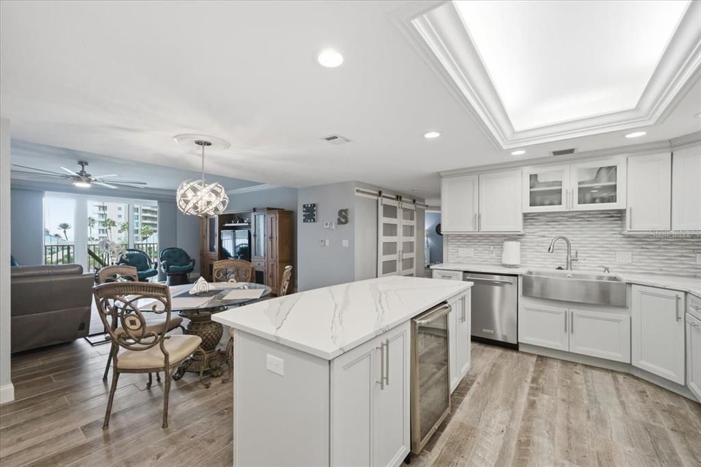 For Sale: $750,000 (2 beds, 2 baths, 1570 Square Feet)