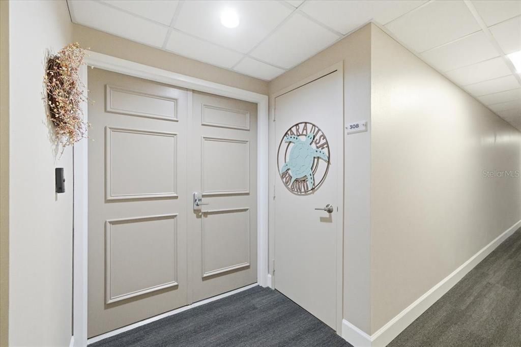 For Sale: $750,000 (2 beds, 2 baths, 1570 Square Feet)