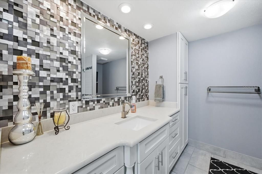 For Sale: $750,000 (2 beds, 2 baths, 1570 Square Feet)