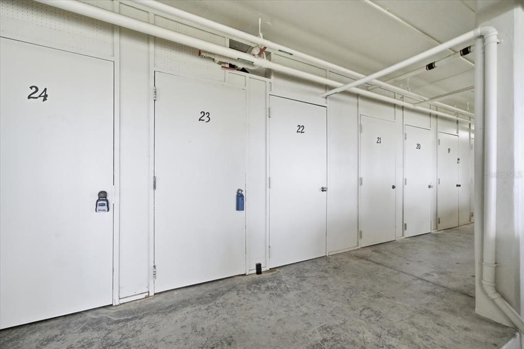 For Sale: $750,000 (2 beds, 2 baths, 1570 Square Feet)