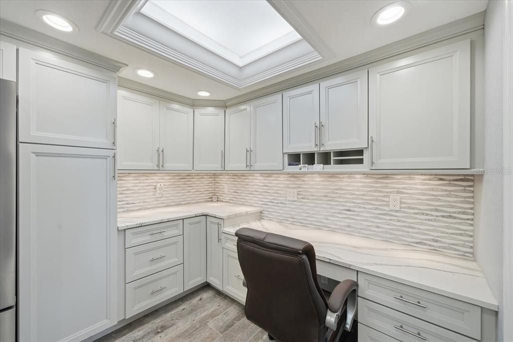 For Sale: $750,000 (2 beds, 2 baths, 1570 Square Feet)