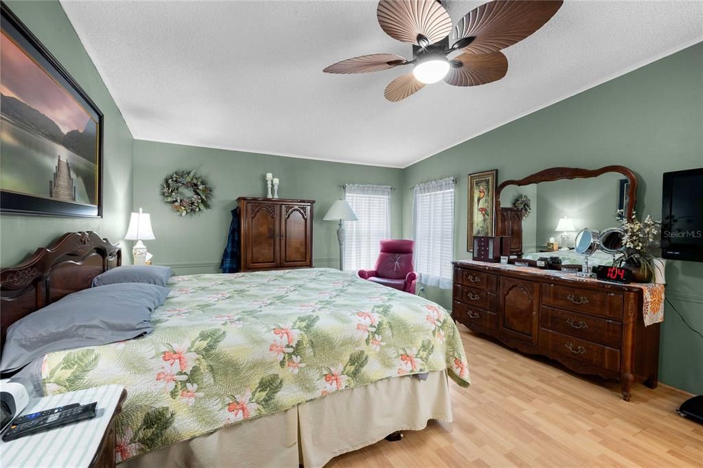 待售: $219,900 (2 贝兹, 2 浴室, 1762 平方英尺)