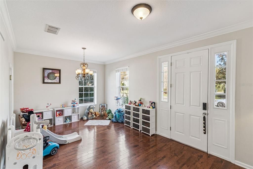 For Sale: $865,000 (4 beds, 3 baths, 2769 Square Feet)