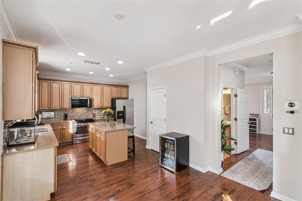 For Sale: $865,000 (4 beds, 3 baths, 2769 Square Feet)