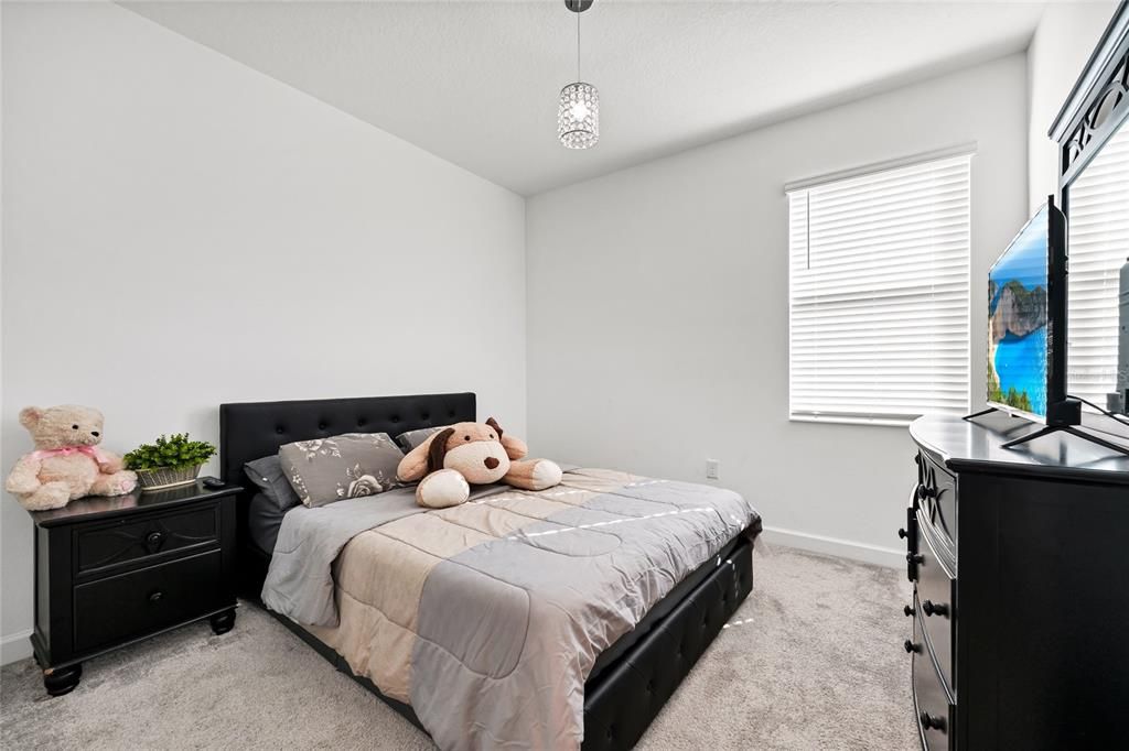 For Sale: $450,000 (3 beds, 2 baths, 1957 Square Feet)