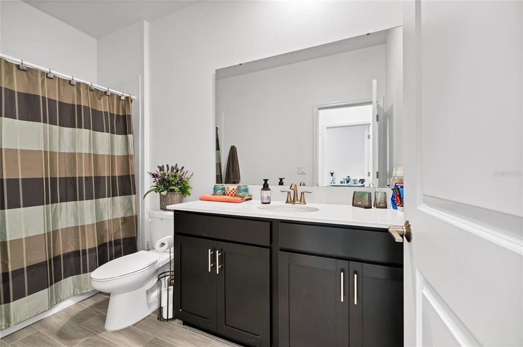 For Sale: $450,000 (3 beds, 2 baths, 1957 Square Feet)