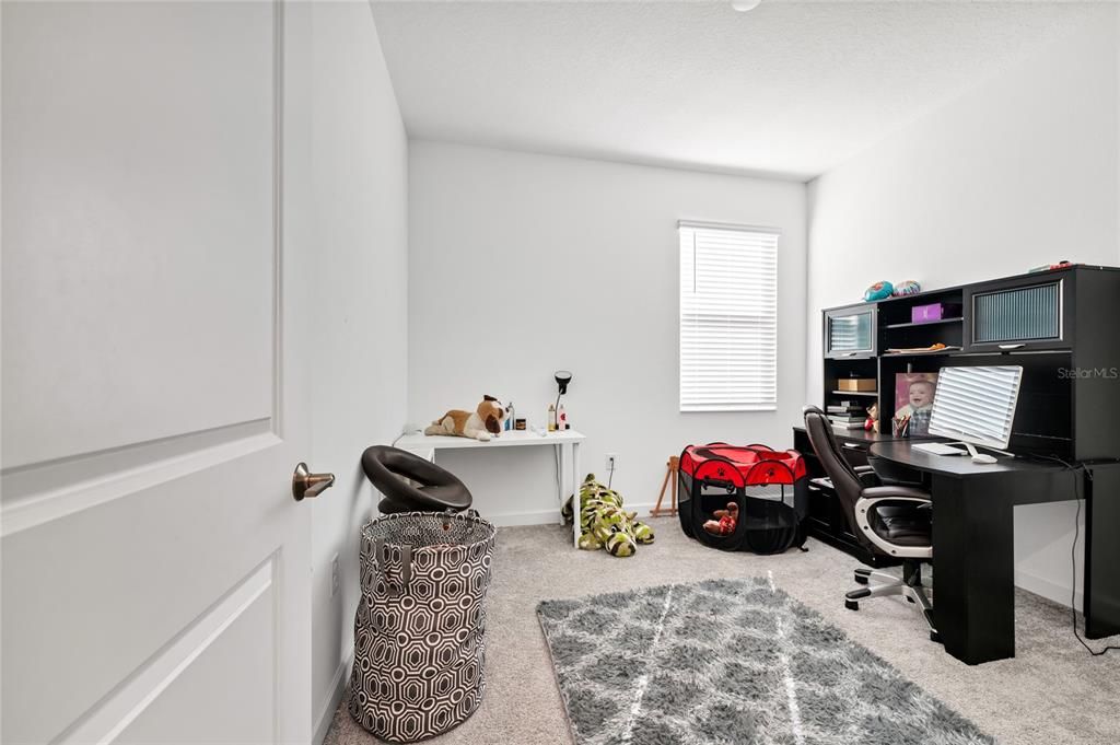 For Sale: $450,000 (3 beds, 2 baths, 1957 Square Feet)