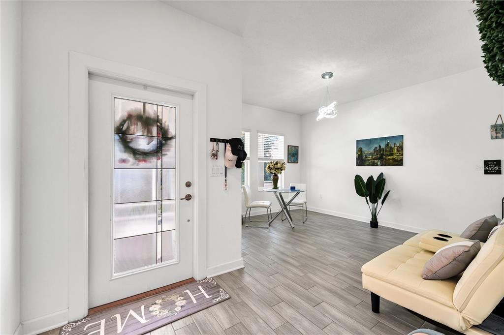 For Sale: $450,000 (3 beds, 2 baths, 1957 Square Feet)