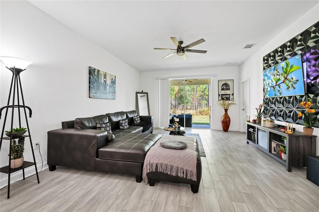 For Sale: $450,000 (3 beds, 2 baths, 1957 Square Feet)