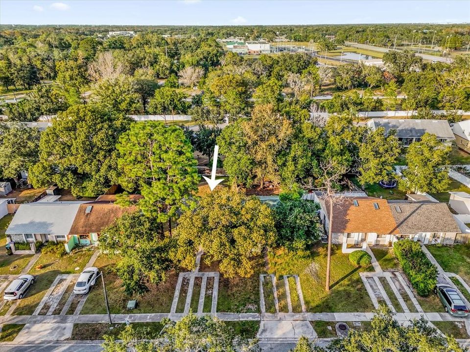 For Sale: $270,000 (2 beds, 2 baths, 852 Square Feet)