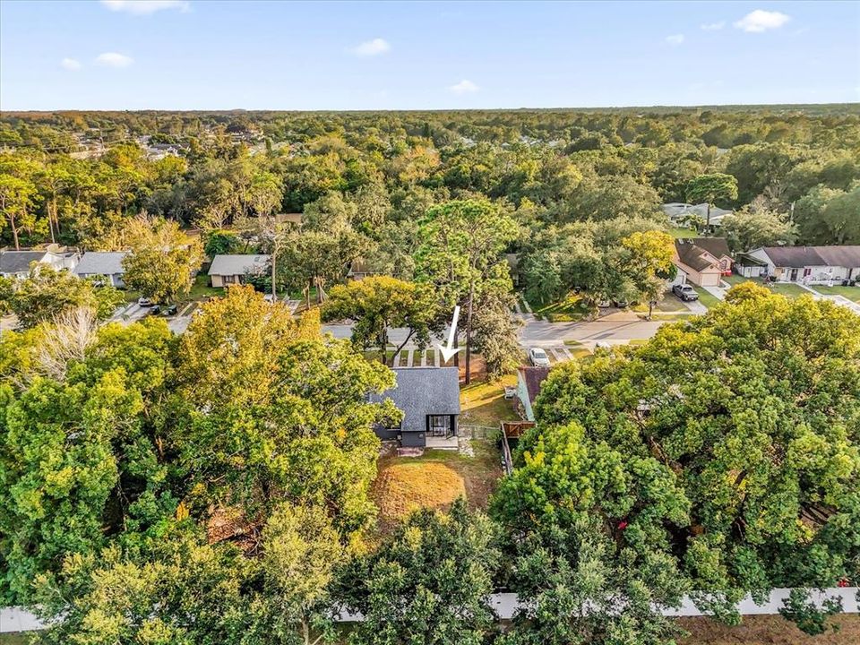 For Sale: $270,000 (2 beds, 2 baths, 852 Square Feet)