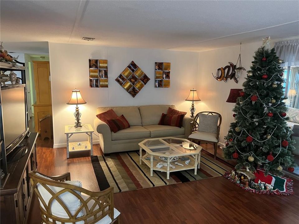 En Venta: $175,000 (2 camas, 2 baños, 1200 Pies cuadrados)